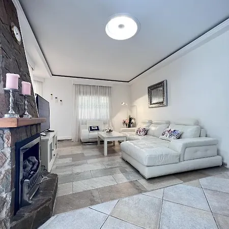 Espectacular Bajo Lirio Apartament