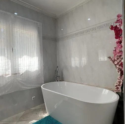 Espectacular Bajo Lirio Appartamento