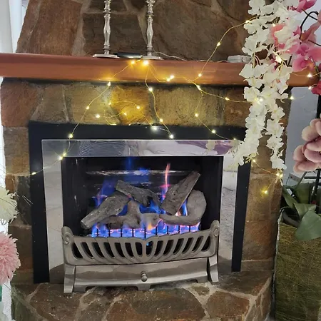 Espectacular Bajo Lirio דירה קלפה